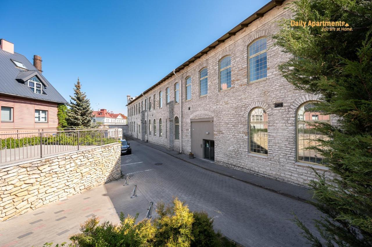 Daily Apartments - Apartment With Bath Tallinn Bagian luar foto