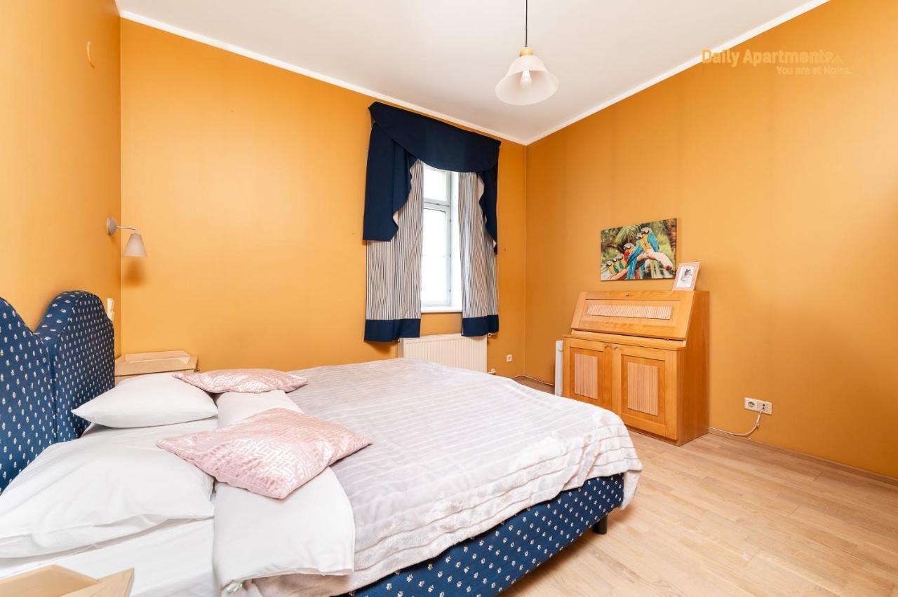 Daily Apartments - Apartment With Bath Tallinn Bagian luar foto