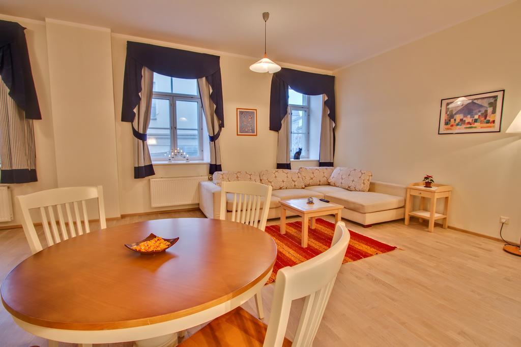 Daily Apartments - Apartment With Bath Tallinn Bagian luar foto